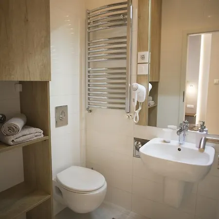 Aria Royal Nusic * Belgrado